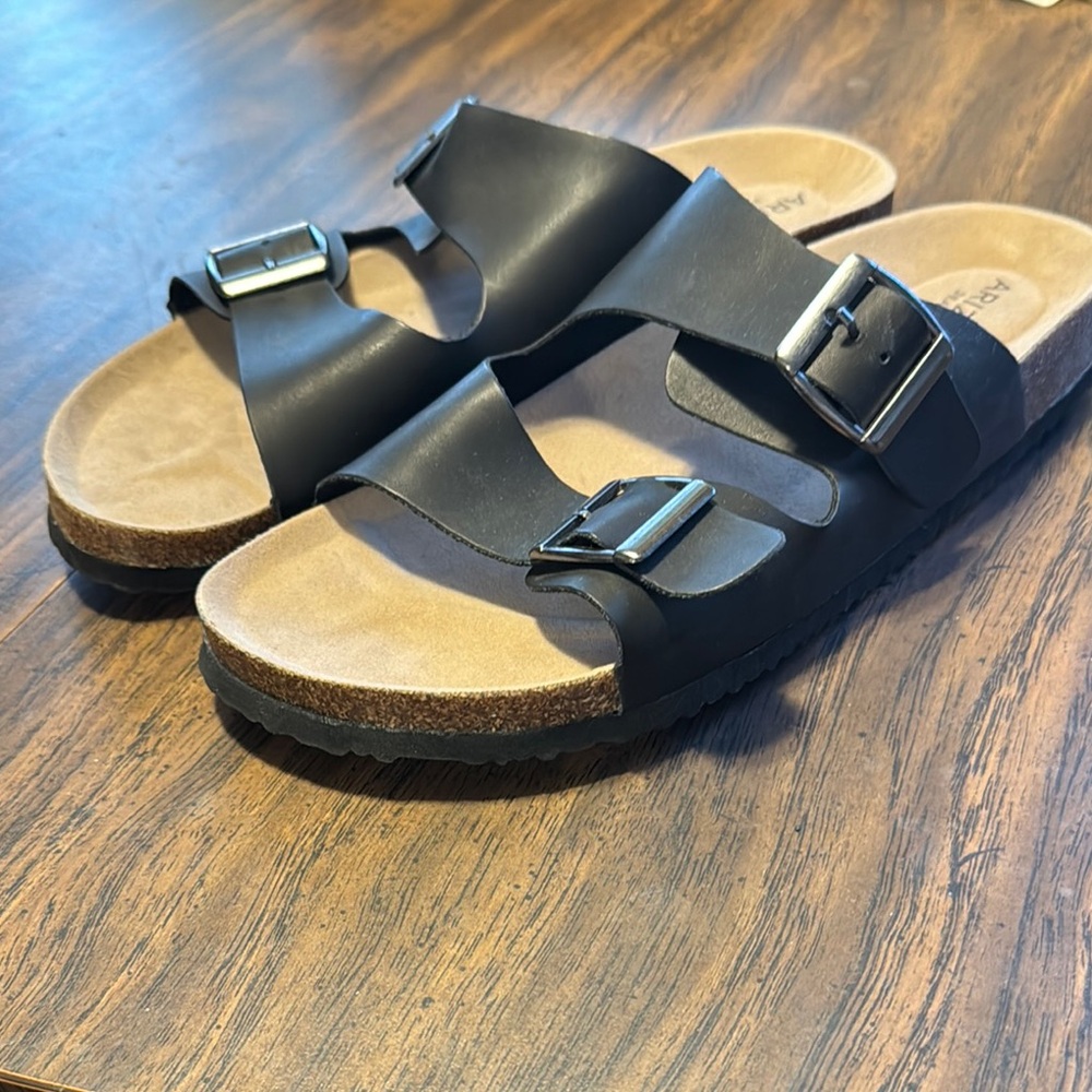 Arizona Jean co sandals